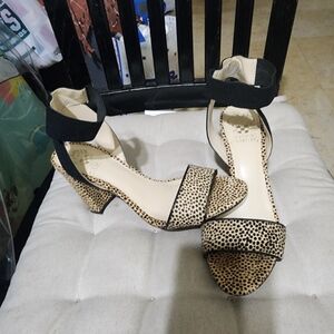 Vince Camuto Black and Tan Spotted Heels Used Good Conditions Size 7.5